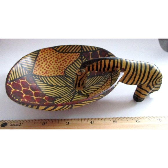 Hand Carved Hand Painted African Kenya Wood Giraffe Drinking From Bowl, Folk Art - Picture 14 of 16